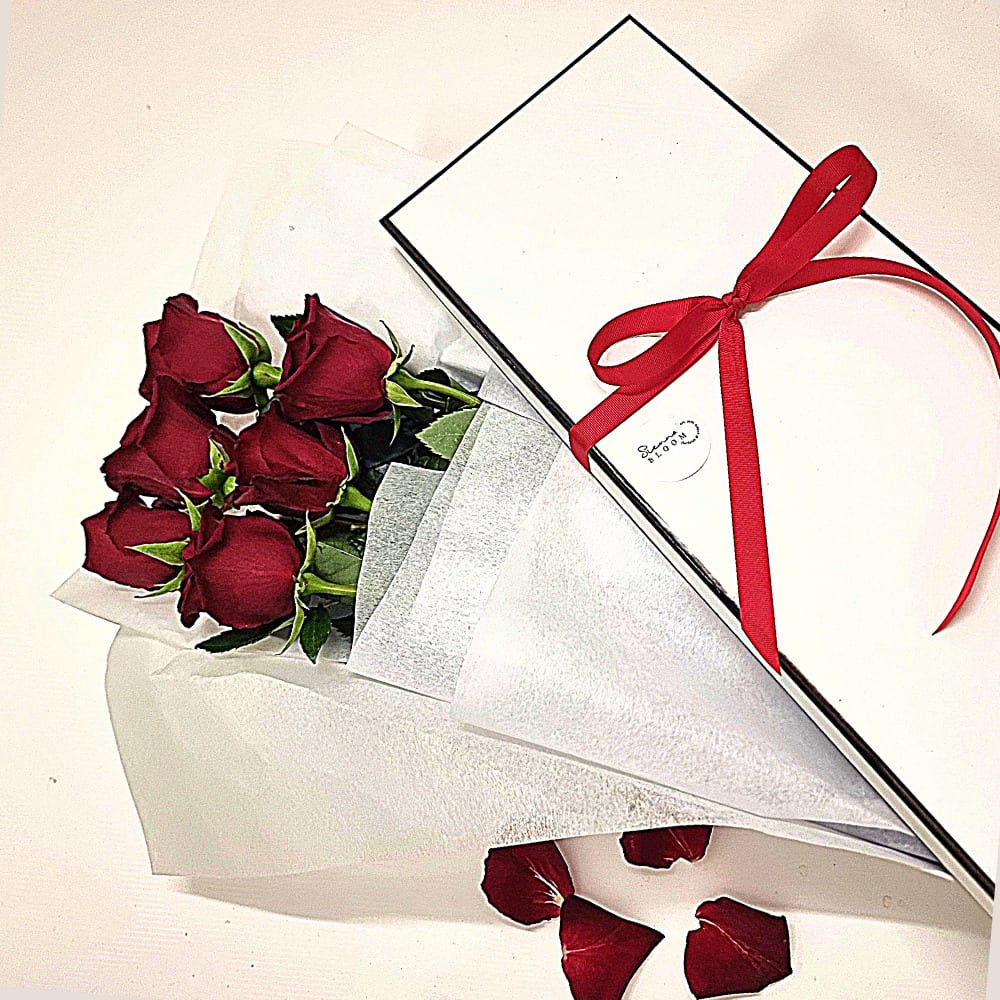 6 Long Stem Roses Gift Box *FREE DELIVERY*