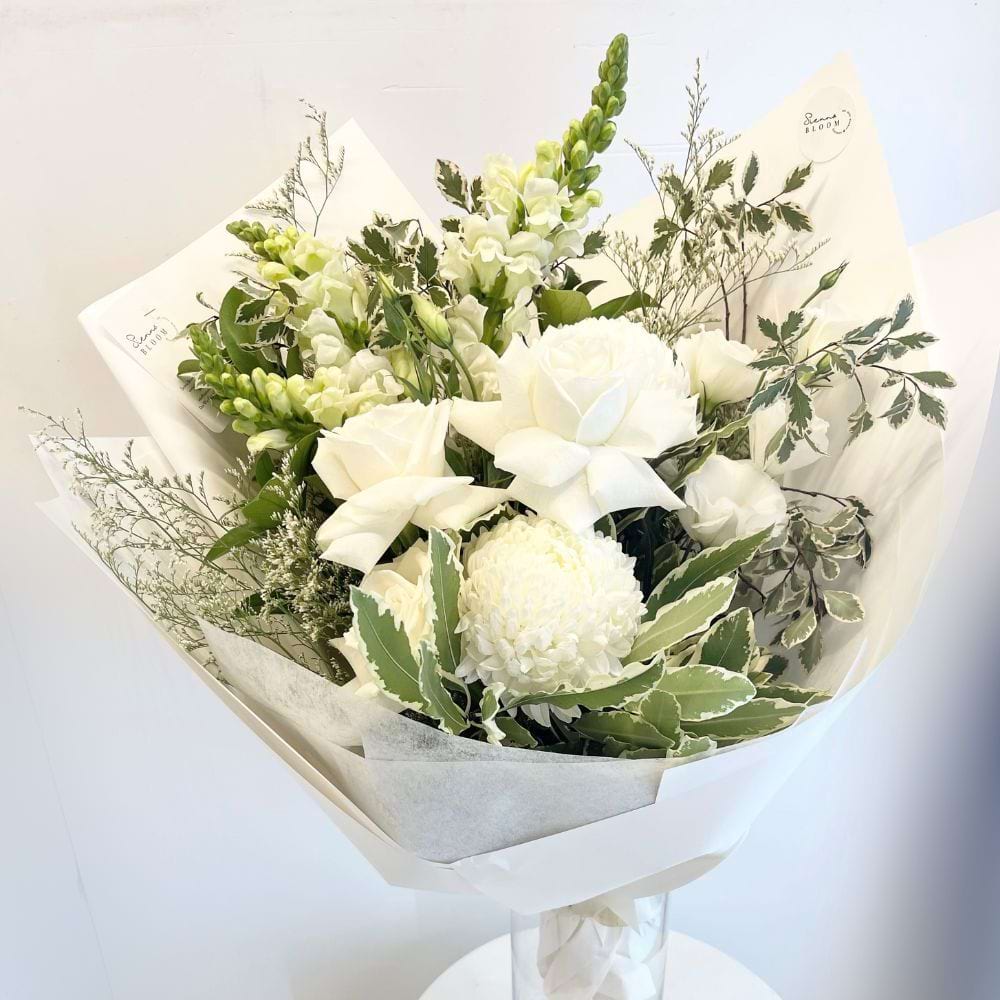 Lux White Bouquet